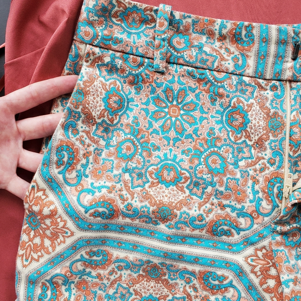 ☀️ZARA Patterned Shorts - Picture 9 of 10